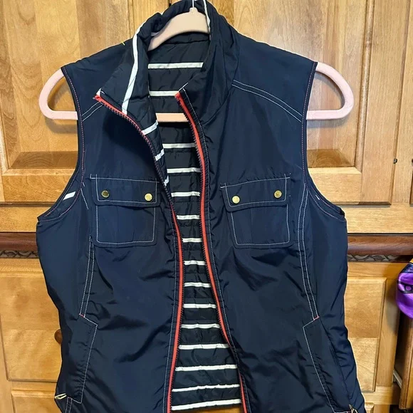 ARIAT. Reversible vest NAVY DERBY VEST  . Size M great shape . - Picture 5 of 8